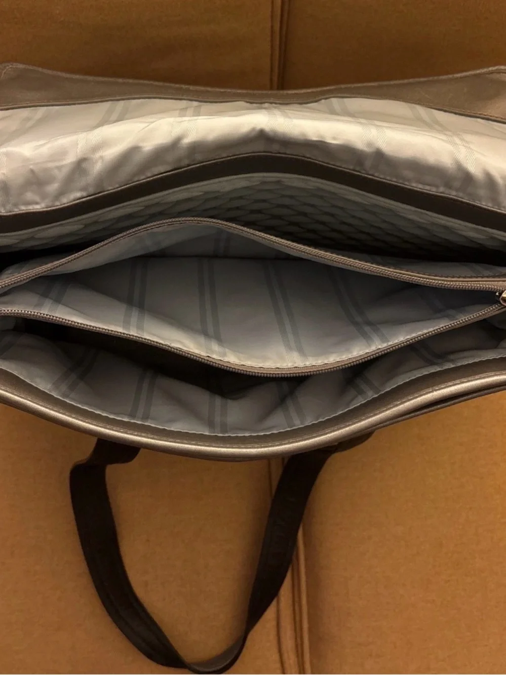 Tumi Grey Shoulder Strap Laptop Carrying Messenger Bag Briefcase & Coin Purse ID